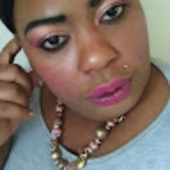 Meet your Posher, Sharrell - Picture 1 of 1